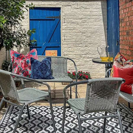 Ferienhaus Monty House By The Sea