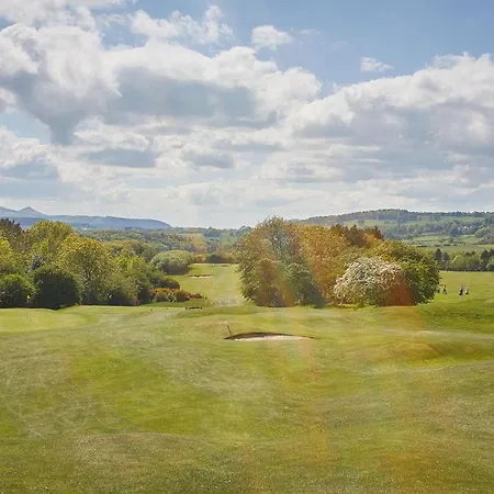 Monty House By The Sea